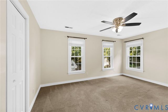 10274 Matthews Grove Ln, Mechanicsville, VA 23116