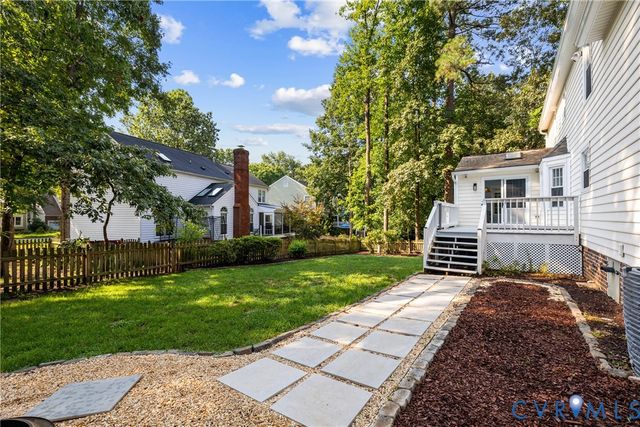 10274 Matthews Grove Ln, Mechanicsville, VA 23116