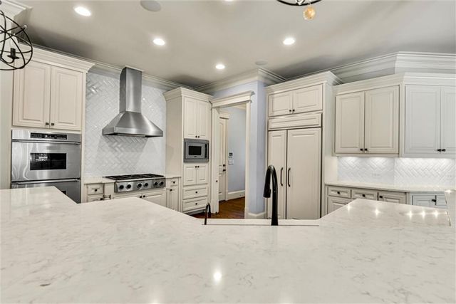 1330 Cashiers Way, Roswell, GA 30075