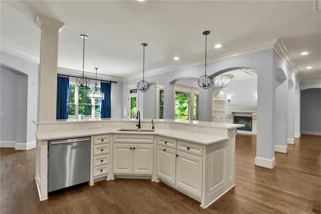 1330 Cashiers Way, Roswell, GA 30075