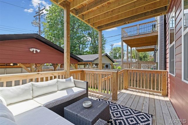 3406 Vista Avenue, St Louis, MO 63104