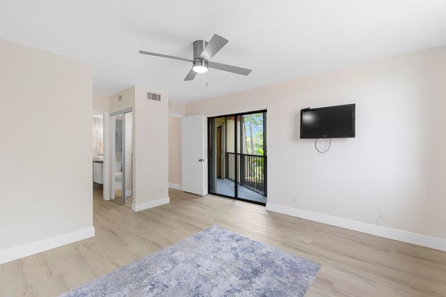 22958 Oxford Place D, Boca Raton, FL 33433