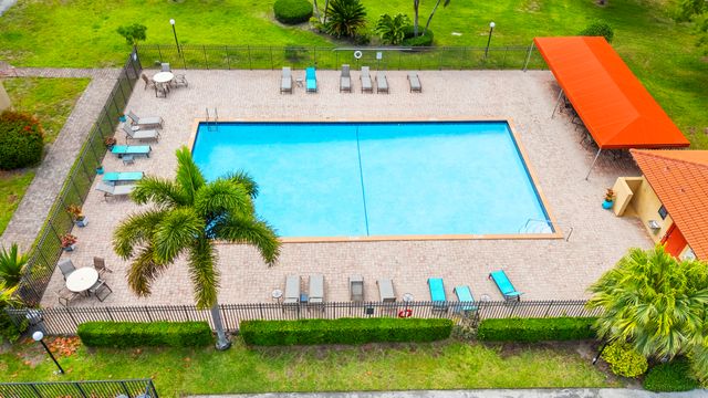 22958 Oxford Place D, Boca Raton, FL 33433