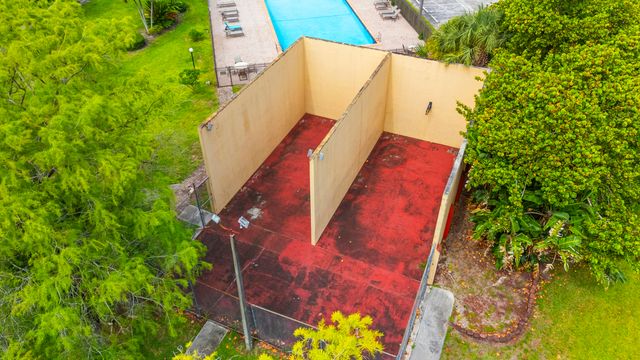 22958 Oxford Place D, Boca Raton, FL 33433