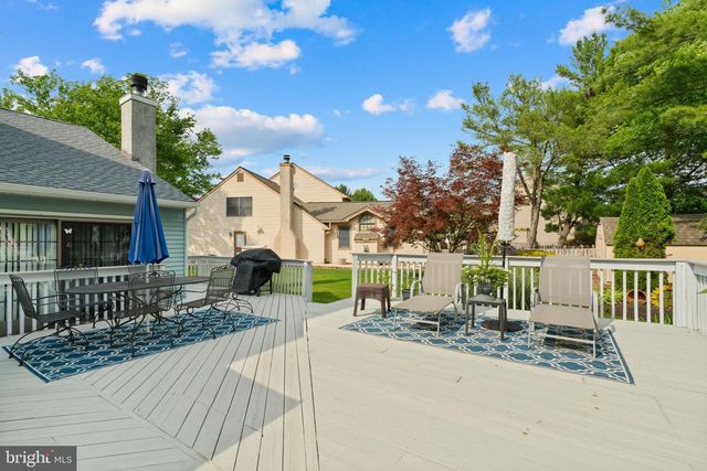 43 MEADOWRUE CT, Mount Laurel, NJ 08054