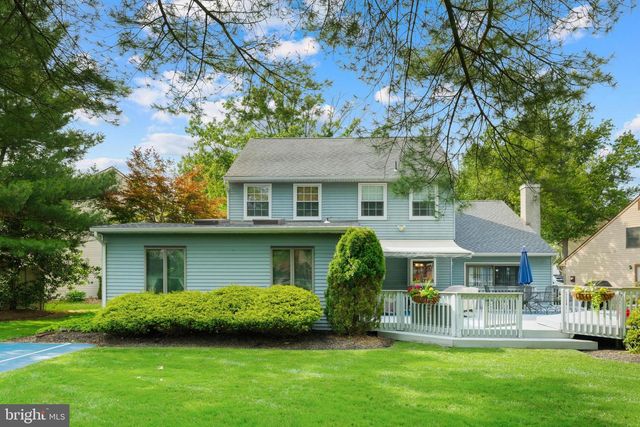 43 MEADOWRUE CT, Mount Laurel, NJ 08054
