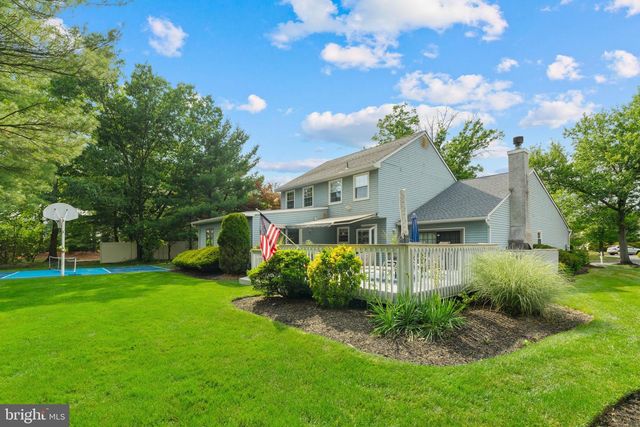 43 MEADOWRUE CT, Mount Laurel, NJ 08054