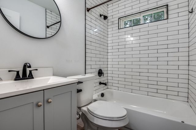 4111 Robert L Parish Sr Avenue, Dallas, TX 75210