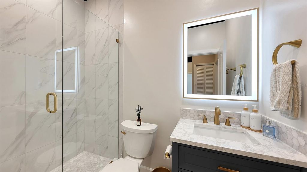 Image 30 of property listing at 3373 HADFIELD GREENE 55, Sarasota, FL 34235