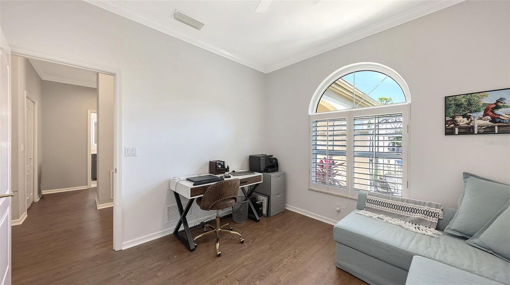 Image 7 of property listing at 3373 HADFIELD GREENE 55, Sarasota, FL 34235