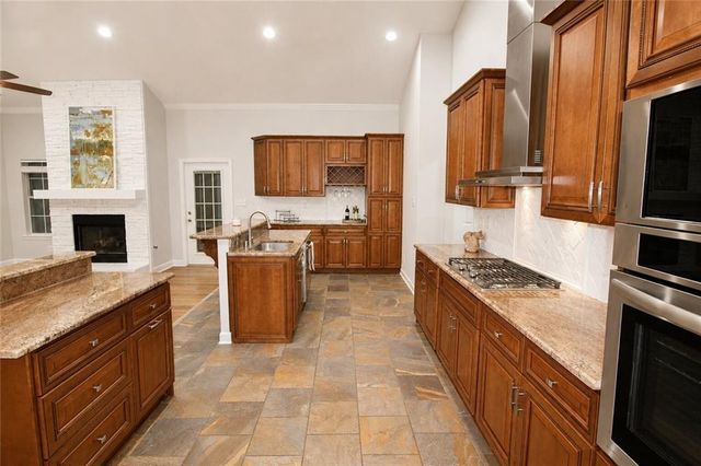 7321 Bridgemill Drive, Mobile, AL 36619