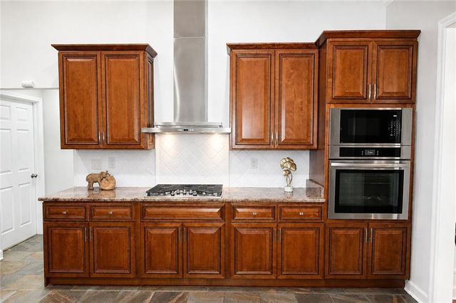 7321 Bridgemill Drive, Mobile, AL 36619