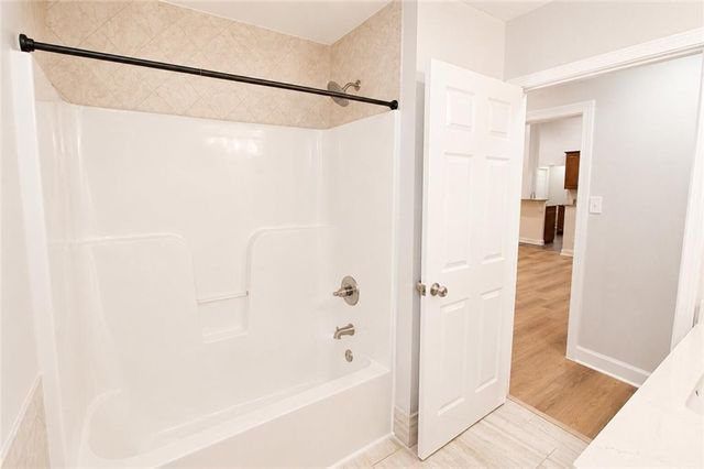 7321 Bridgemill Drive, Mobile, AL 36619