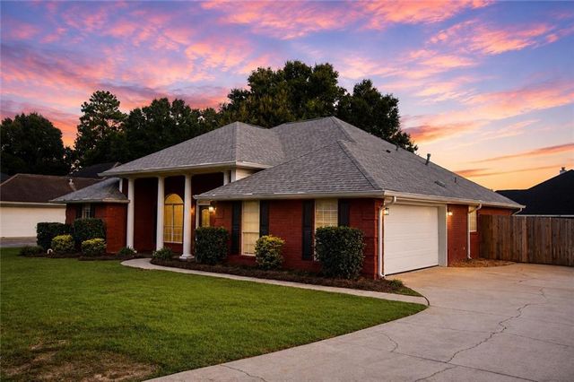 7321 Bridgemill Drive, Mobile, AL 36619