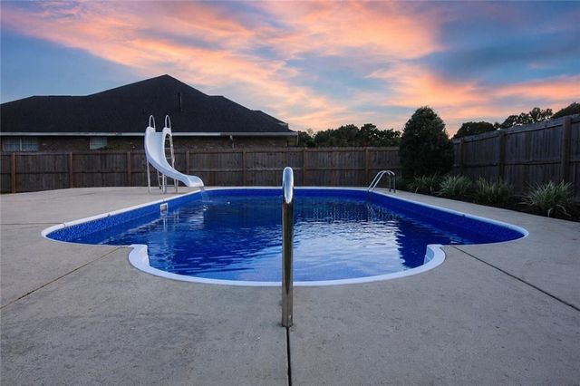 7321 Bridgemill Drive, Mobile, AL 36619
