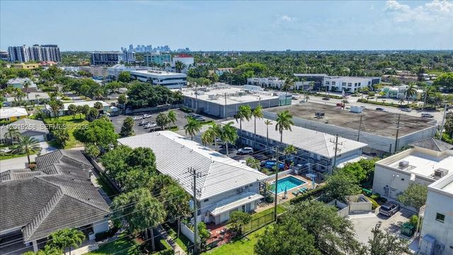 2115 NE 37th Dr 120, Fort Lauderdale, FL 33308