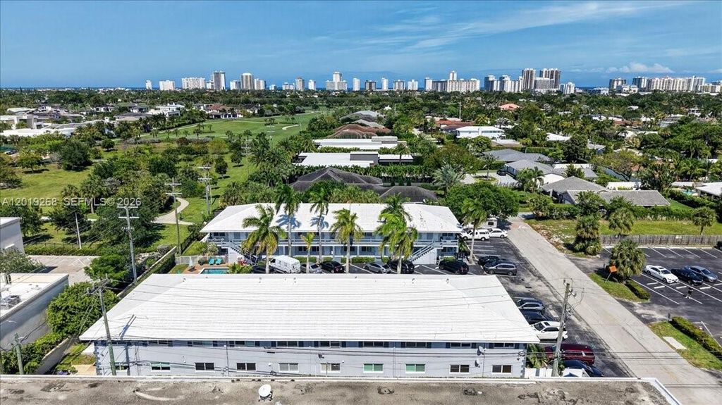 2115 NE 37th Dr 120, Fort Lauderdale, FL 33308