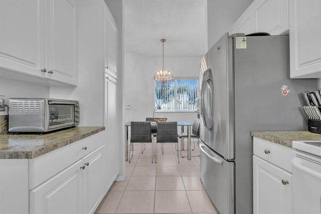 7735 Yardley Drive 305, Tamarac, FL 33321