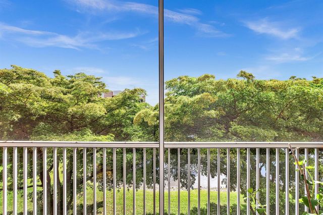 7735 Yardley Drive 305, Tamarac, FL 33321