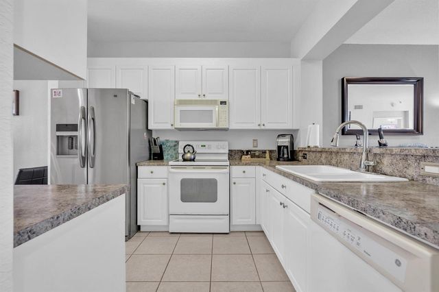 7735 Yardley Drive 305, Tamarac, FL 33321