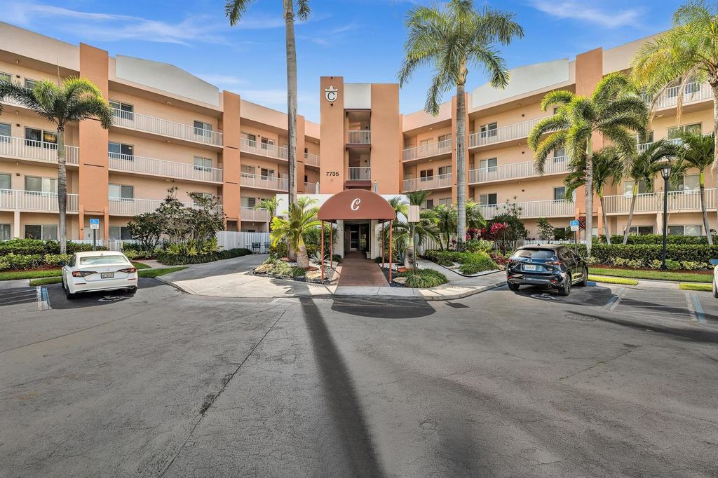 7735 Yardley Drive 305, Tamarac, FL 33321