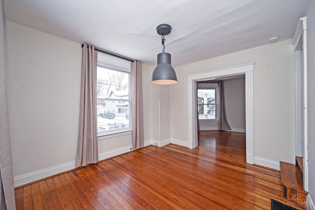 6124 Clephane Avenue, Cincinnati, OH 45227