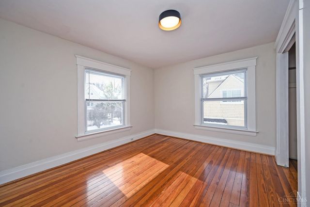 6124 Clephane Avenue, Cincinnati, OH 45227