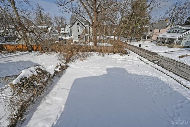 6124 Clephane Avenue, Cincinnati, OH 45227