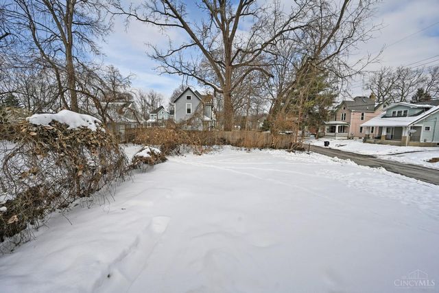 6124 Clephane Avenue, Cincinnati, OH 45227