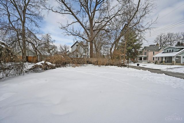 6124 Clephane Avenue, Cincinnati, OH 45227