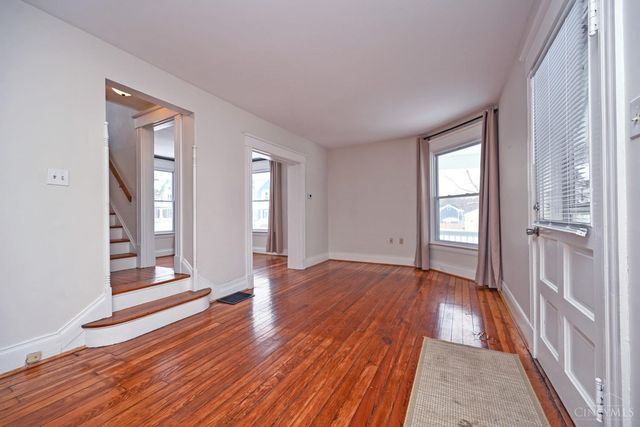 6124 Clephane Avenue, Cincinnati, OH 45227