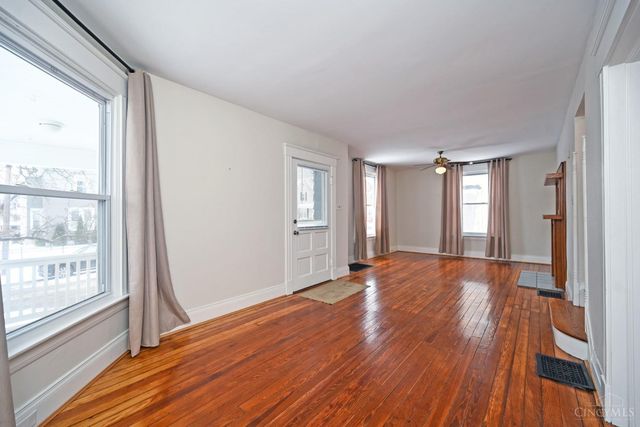 6124 Clephane Avenue, Cincinnati, OH 45227