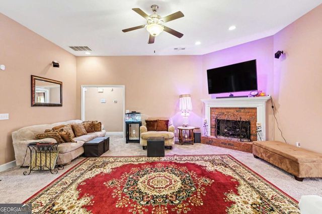 2540 Thornecreek Drive, Douglasville, GA 30135