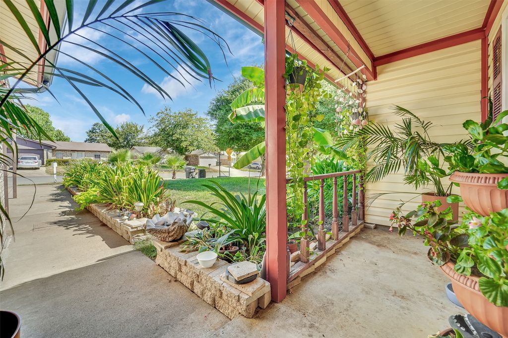 7500 Castillo Road, Fort Worth, TX 76112 — photo 4