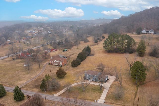 1005 Longview Dr, Hendersonville, TN 37075