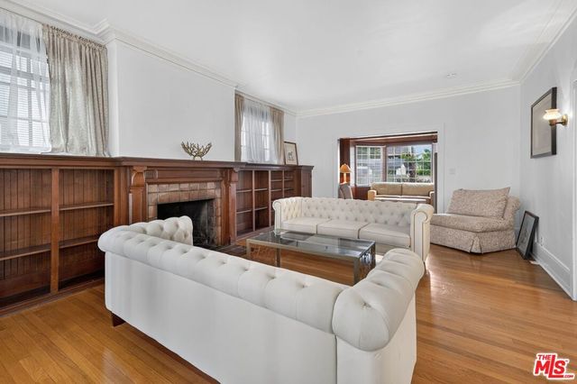 2215 W 21st Street, Los Angeles, CA 90018