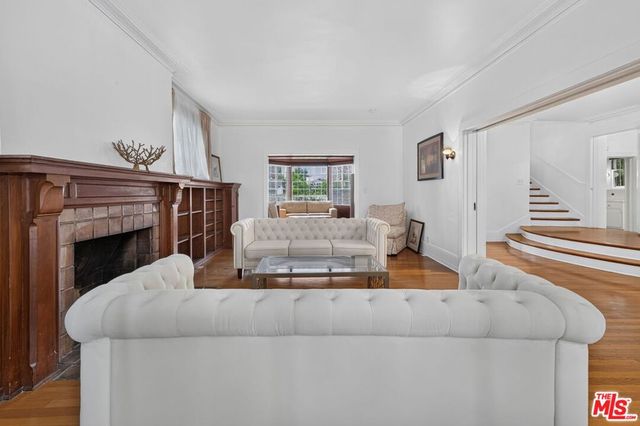 2215 W 21st Street, Los Angeles, CA 90018