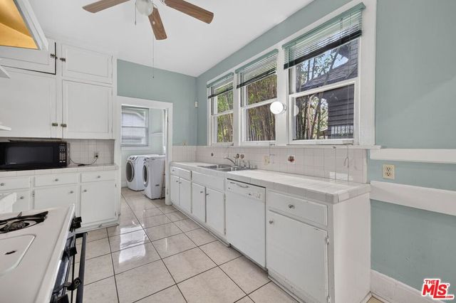 2215 W 21st Street, Los Angeles, CA 90018