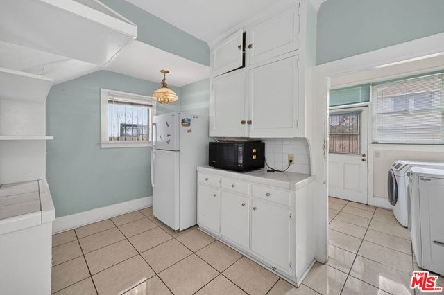 2215 W 21st Street, Los Angeles, CA 90018
