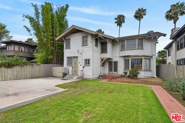 2215 W 21st Street, Los Angeles, CA 90018