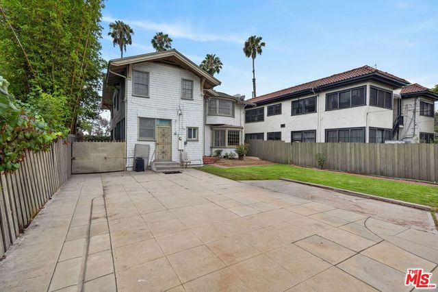 2215 W 21st Street, Los Angeles, CA 90018