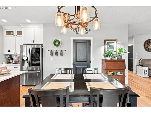229 FINNEYS Ave, Molalla, OR 97038