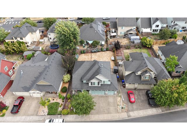 229 FINNEYS Ave, Molalla, OR 97038