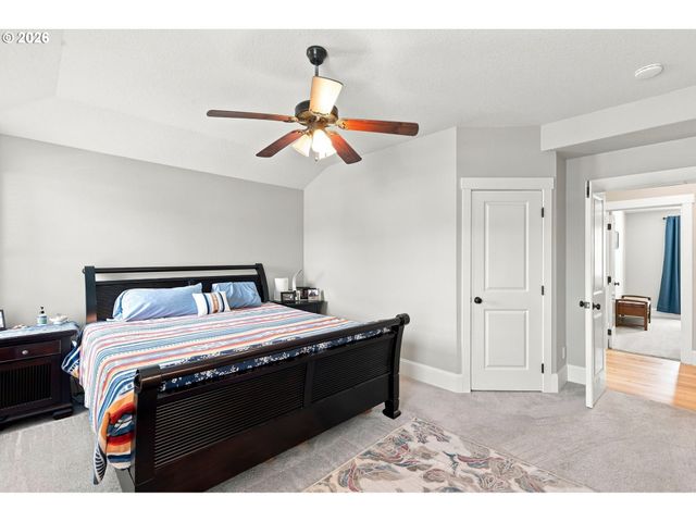 229 FINNEYS Ave, Molalla, OR 97038