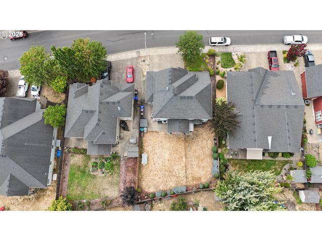 229 FINNEYS Ave, Molalla, OR 97038