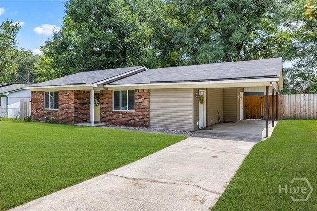305 E 4th Street, Springfield, GA 31329