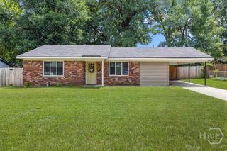 305 E 4th Street, Springfield, GA 31329