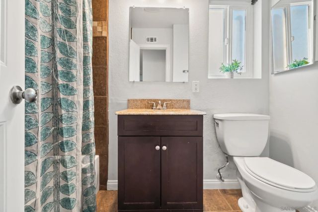 4621 Avery St, Oceanside, CA 92057