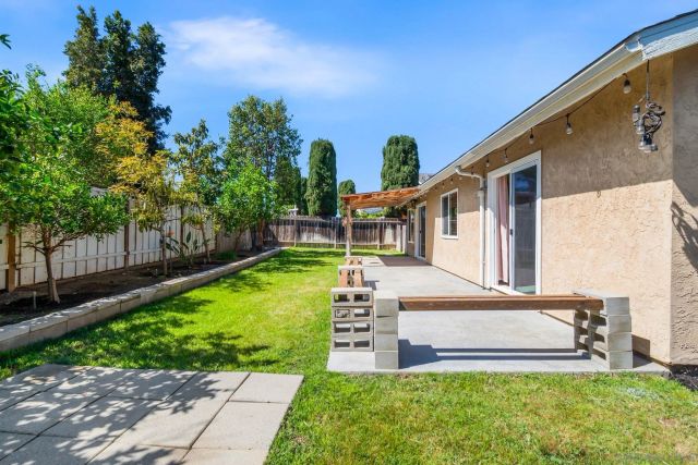 4621 Avery St, Oceanside, CA 92057