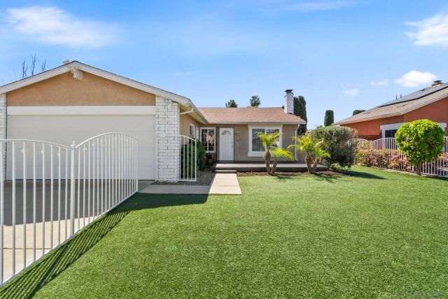 4621 Avery St, Oceanside, CA 92057